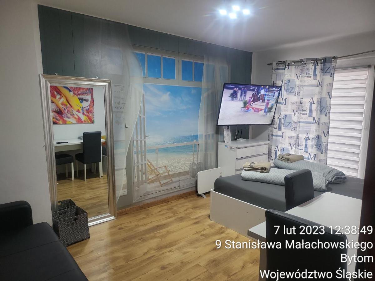 Apartamenty Rest Studio Self Check-In 24H ビトム エクステリア 写真