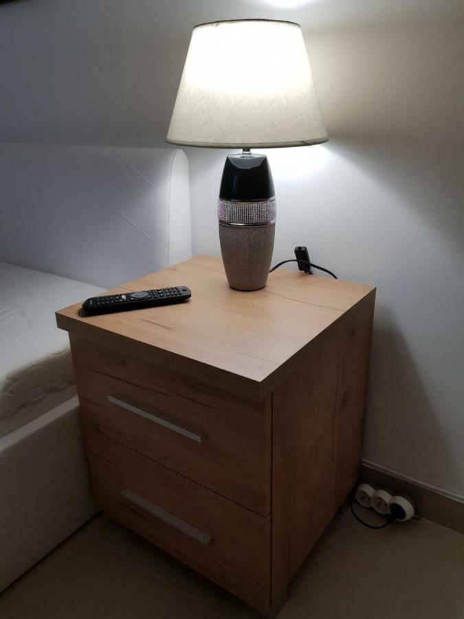 Apartamenty Rest Studio Self Check-In 24H ビトム エクステリア 写真