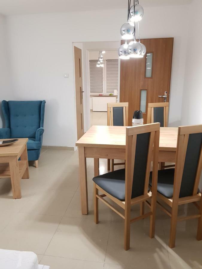 Apartamenty Rest Studio Self Check-In 24H ビトム エクステリア 写真