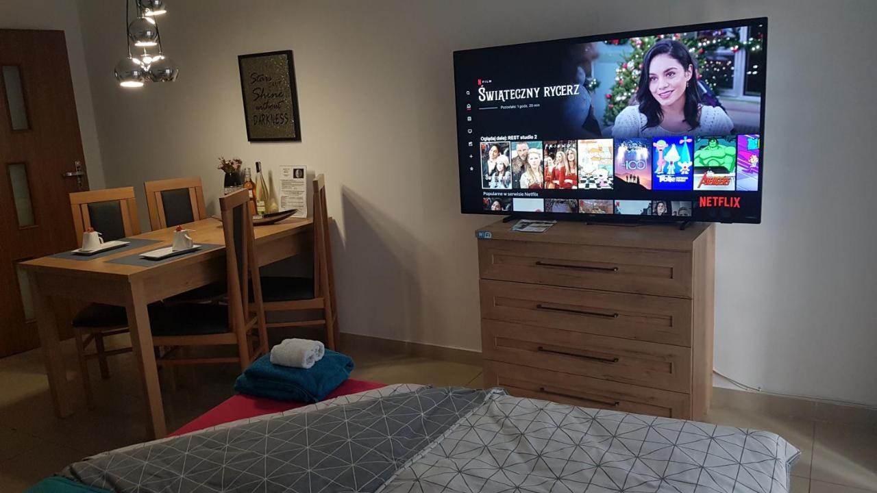 Apartamenty Rest Studio Self Check-In 24H ビトム エクステリア 写真